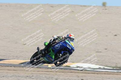 media/Oct-05-2025-CVMA (Sun) [[beeef4f201]]/Race 11-500-400(4)-350 Supersport/